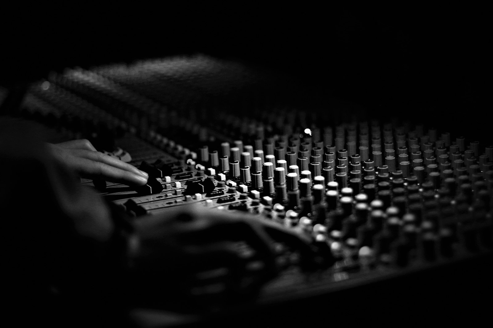 Manny Marroquin and the Art of Mixing for Emotion
