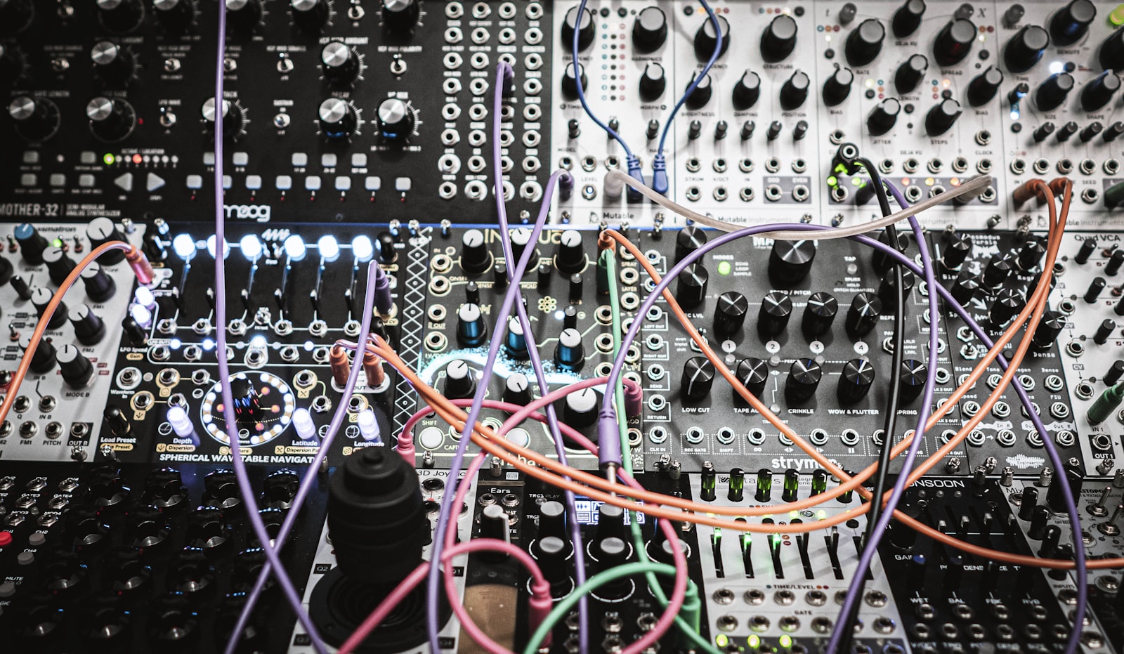 Sidechain Compression: The Pump, Explained