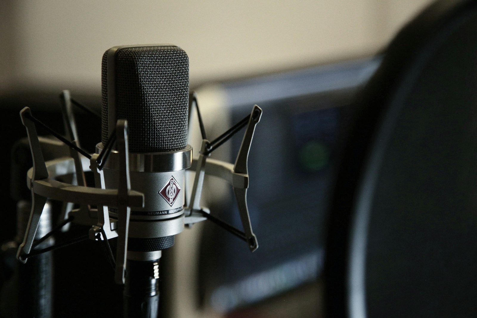 How to Prep Your Vocals Before You Send Them to a Mix Engineer